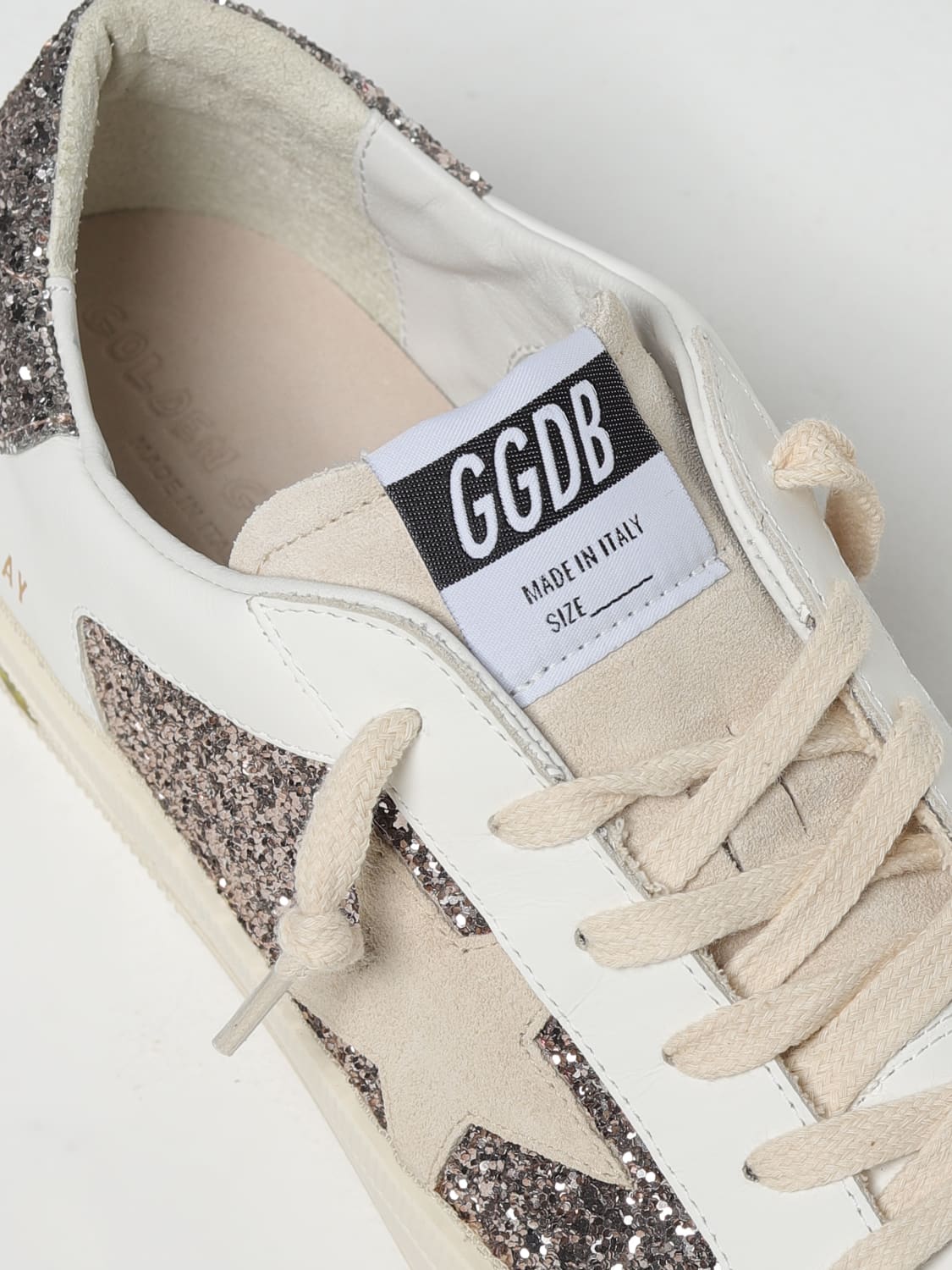 GOLDEN GOOSE SNEAKERS: Sneakers May Golden Goose in pelle con glitter, Bianco - Img 4