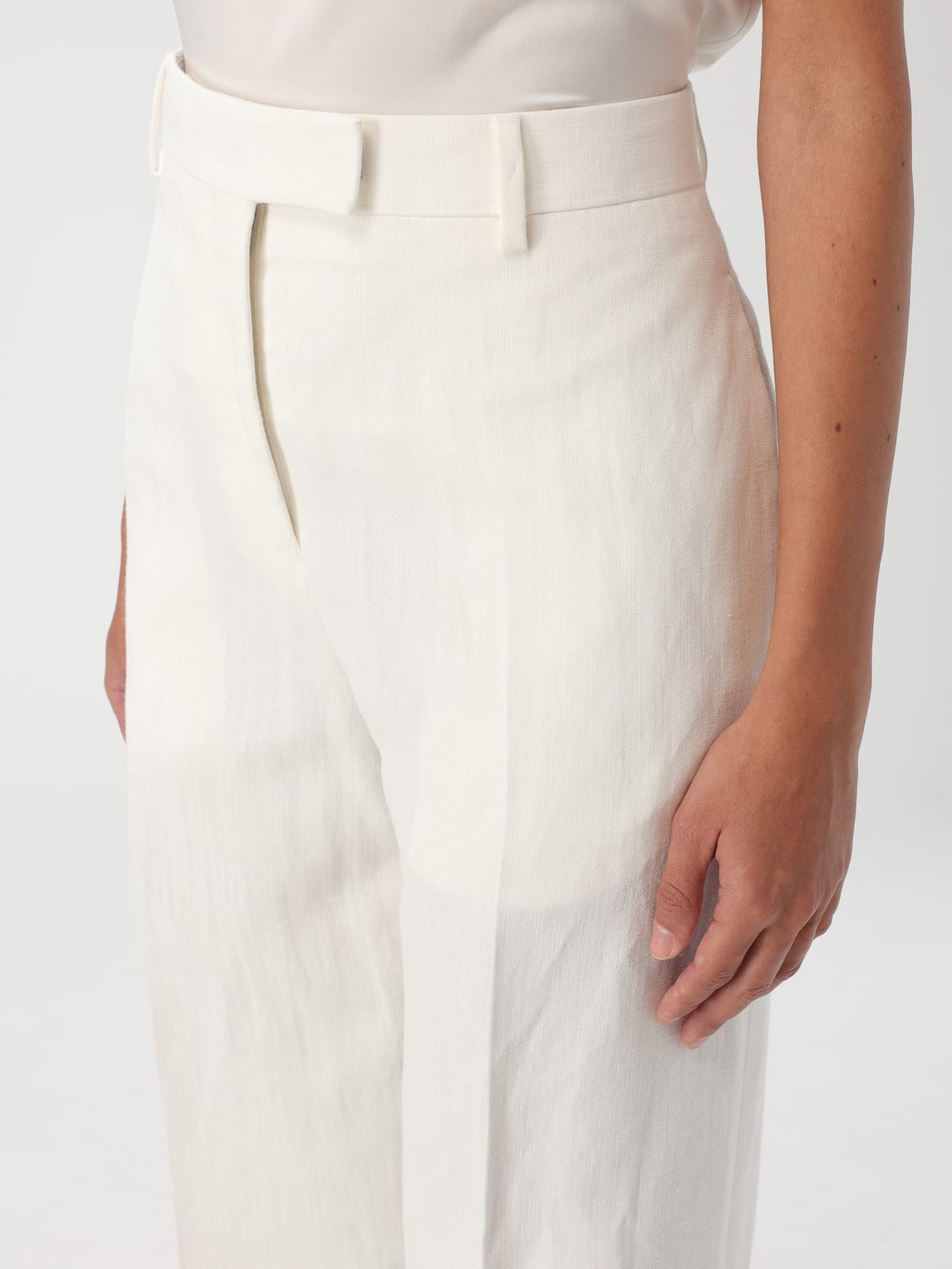 パンツ FERRAGAMO Woman Pants White 13E908 773765 005 Ferragamo Outlet: Pants woman - White | Ferragamo pants