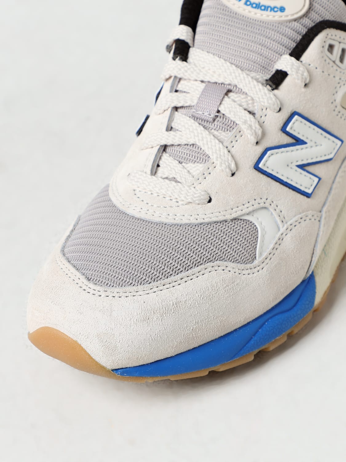 New balance 580 camoscio deals