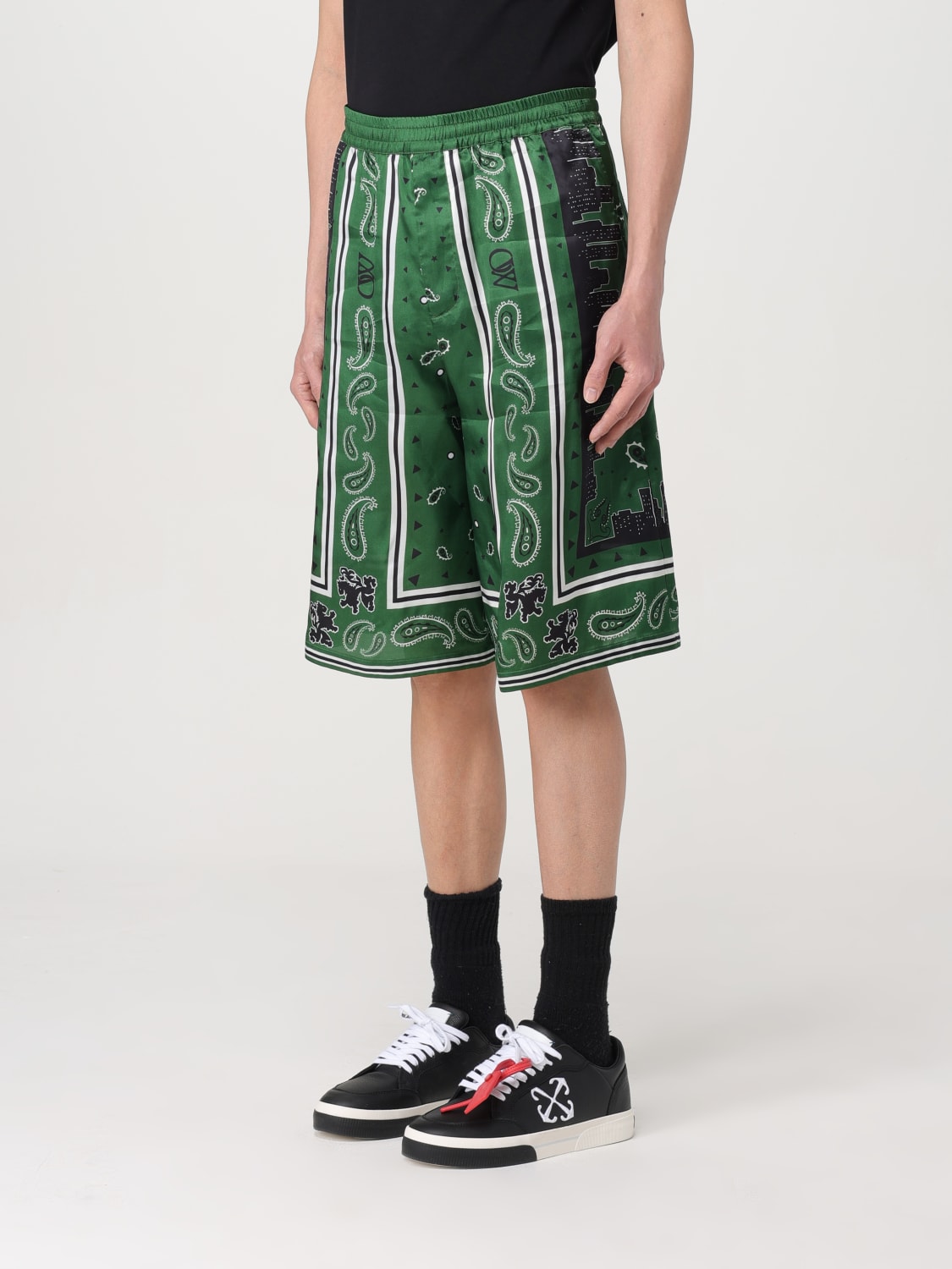 OFF-WHITE SHORT: Short homme Off-white, Vert - Img 4