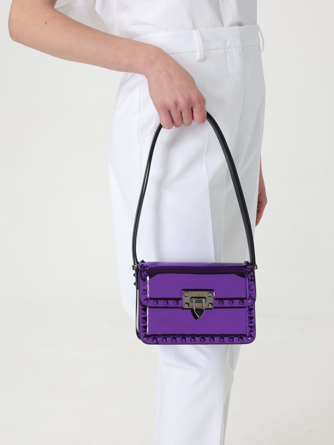 VALENTINO GARAVANI BORSA MINI: Borsa Rockstud Valentino Garavani in pelle metallizzata , Viola - Img 2