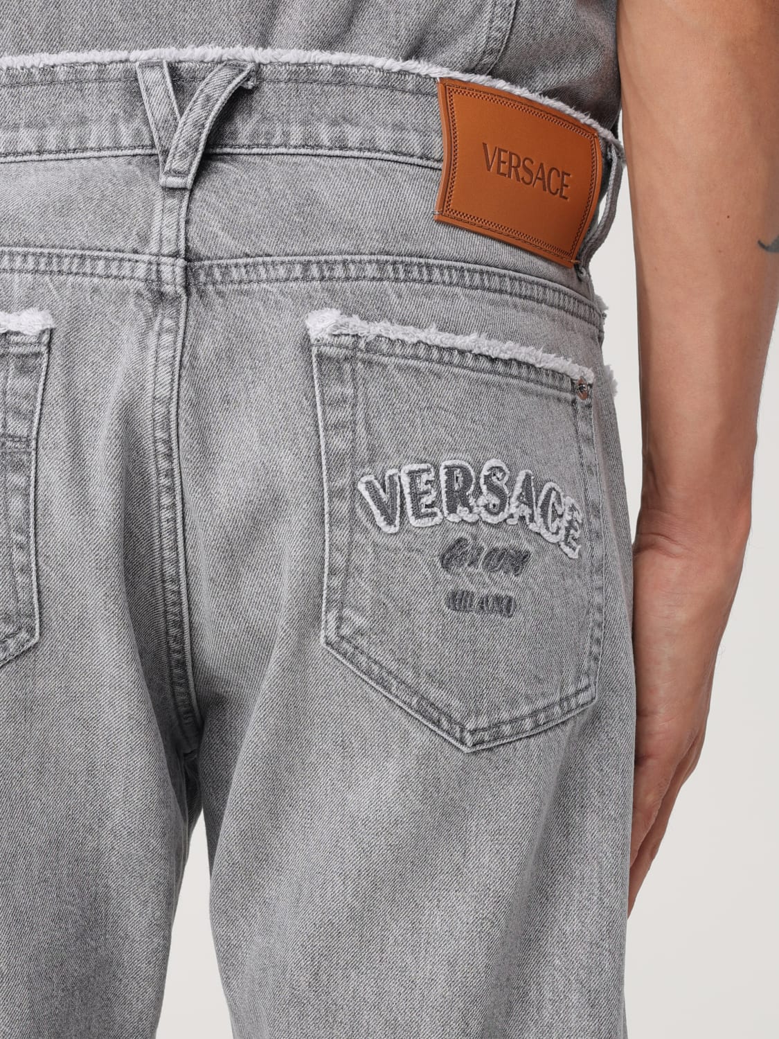 VERSACE JEANS: Jeans homme Versace, Gris - Img 5