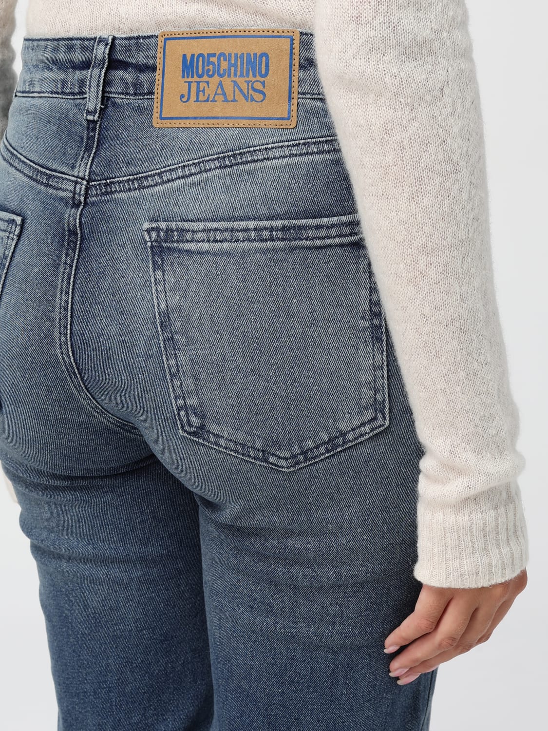 MOSCHINO JEANS 牛仔裤: 牛仔裤 女士 Moschino Jeans, 牛仔布 - Img 3