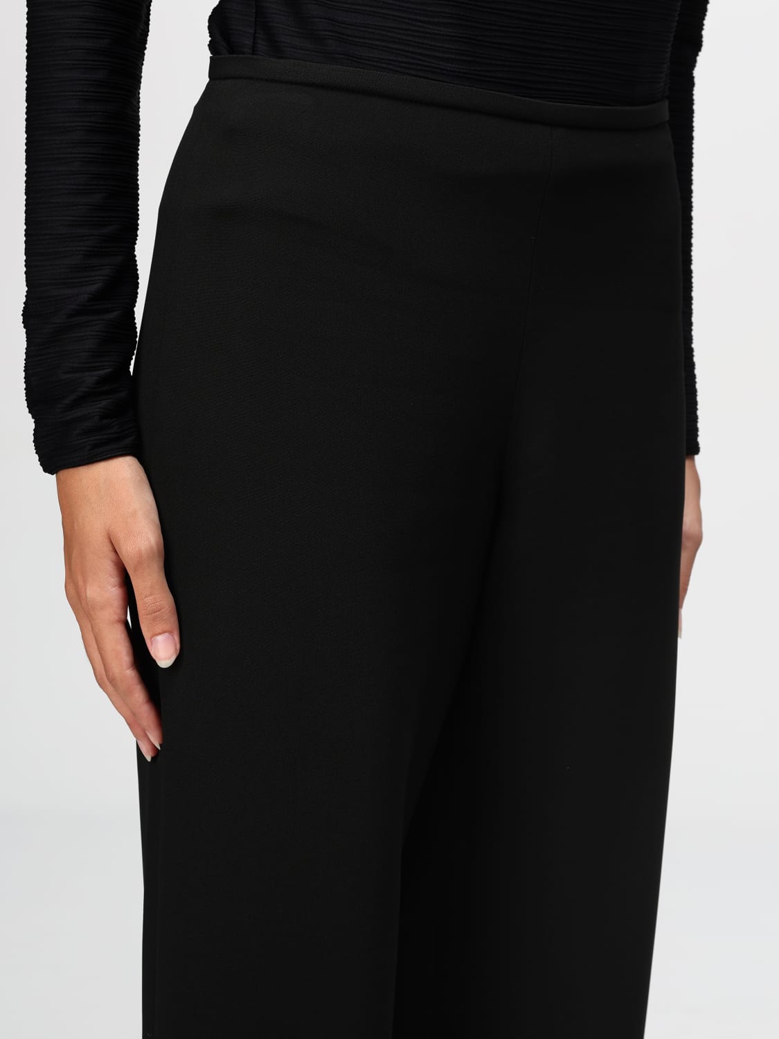 パンツ EMPORIO ARMANI Woman Pants Black 0NP01T02013 999 Emporio Armani Outlet: Pants woman - Black | Emporio Armani