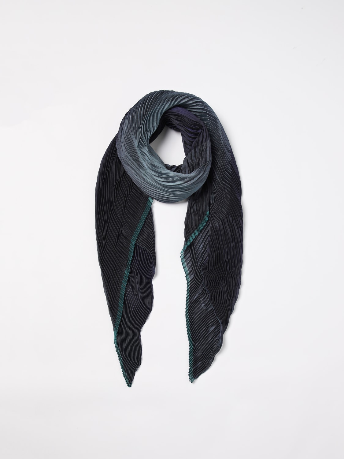 EMPORIO ARMANI Sciarpa in viscosa plisse Nero Sciarpa Emporio Armani 6352204F307 online su GIGLIO.COM