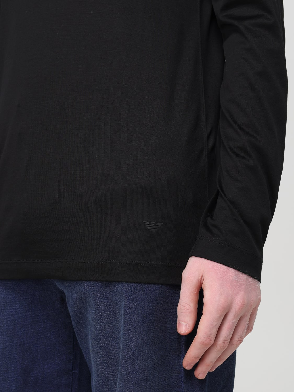 Tシャツ・カットソー EMPORIO ARMANI Men T-shirt Black 8N1TE91JUVZ 0999 Emporio Armani Outlet: lyocell and cotton T-shirt - Black