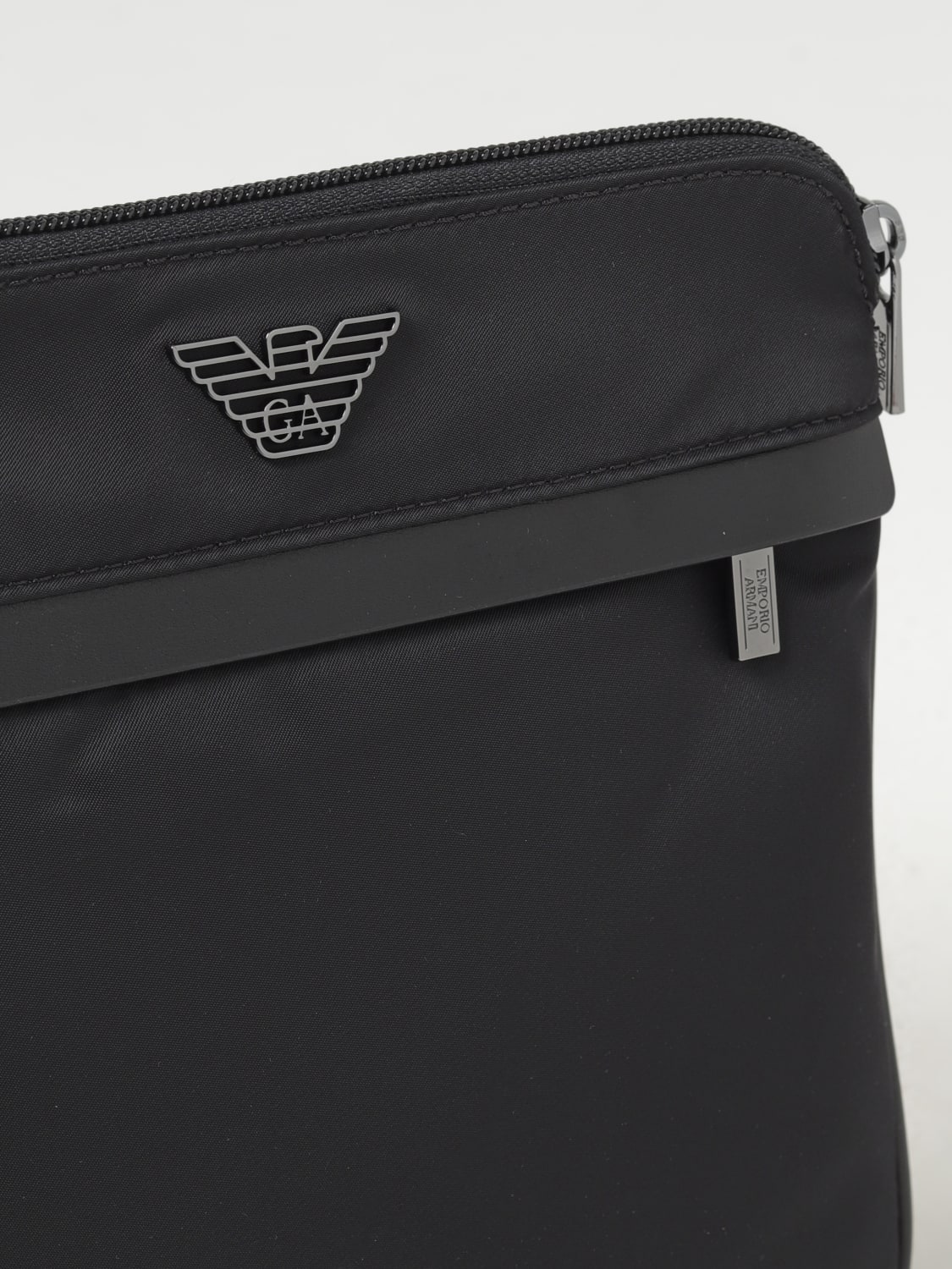 ショルダーバッグ EMPORIO ARMANI Men Shoulder bag Black Y4M185Y217J 80001 Emporio Armani Outlet: nylon shoulder bag - Black | Emporio