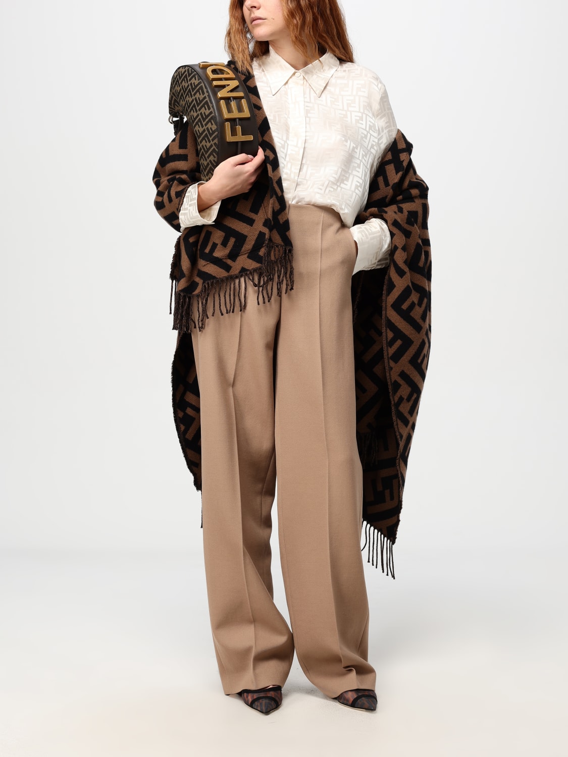パンツ FENDI Woman Pants Brown FR6580AJYF F1PNO FENDI: Pants woman - Brown | Fendi pants FR6580AJYF online
