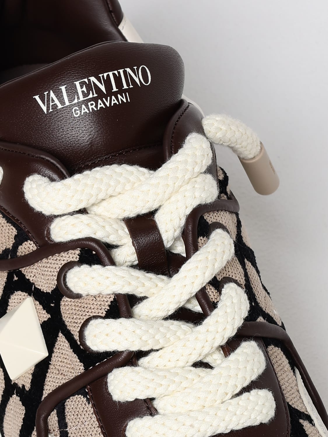 VALENTINO GARAVANI Sneakers men Beige Valentino Garavani sneakers 5Y0S0G37IFF online at GIGLIO.COM