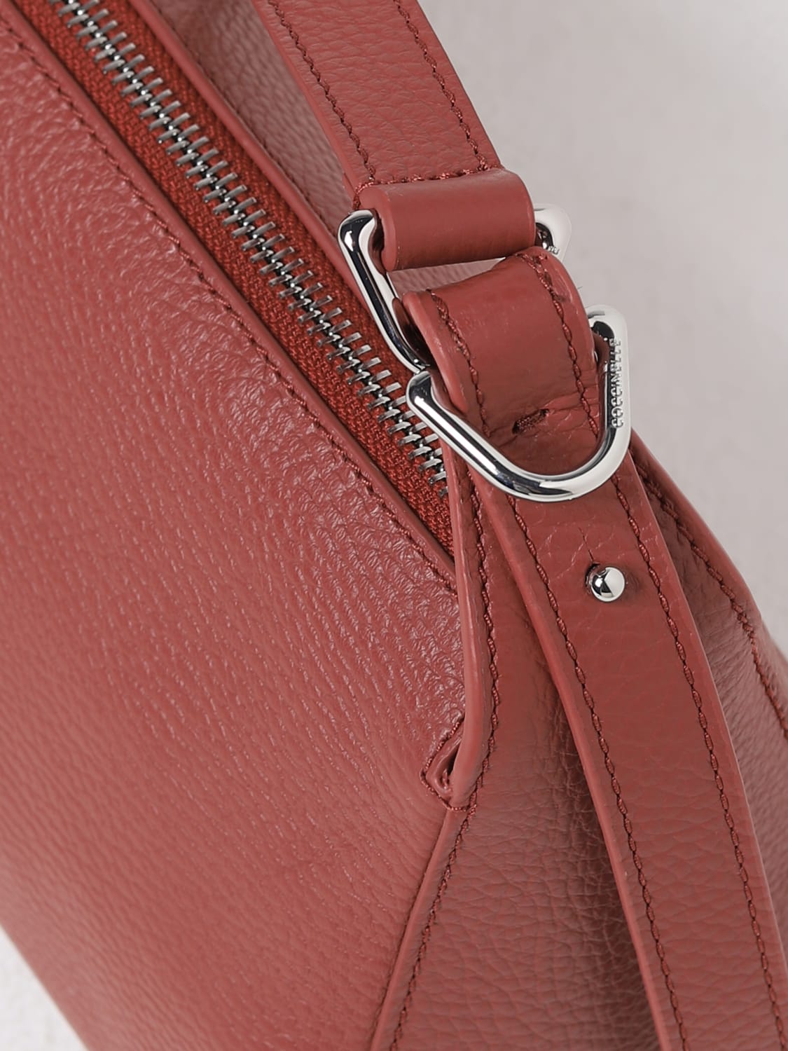 COCCINELLE MINI-TASCHE: Schultertasche damen Coccinelle, Brick Red - Img 3