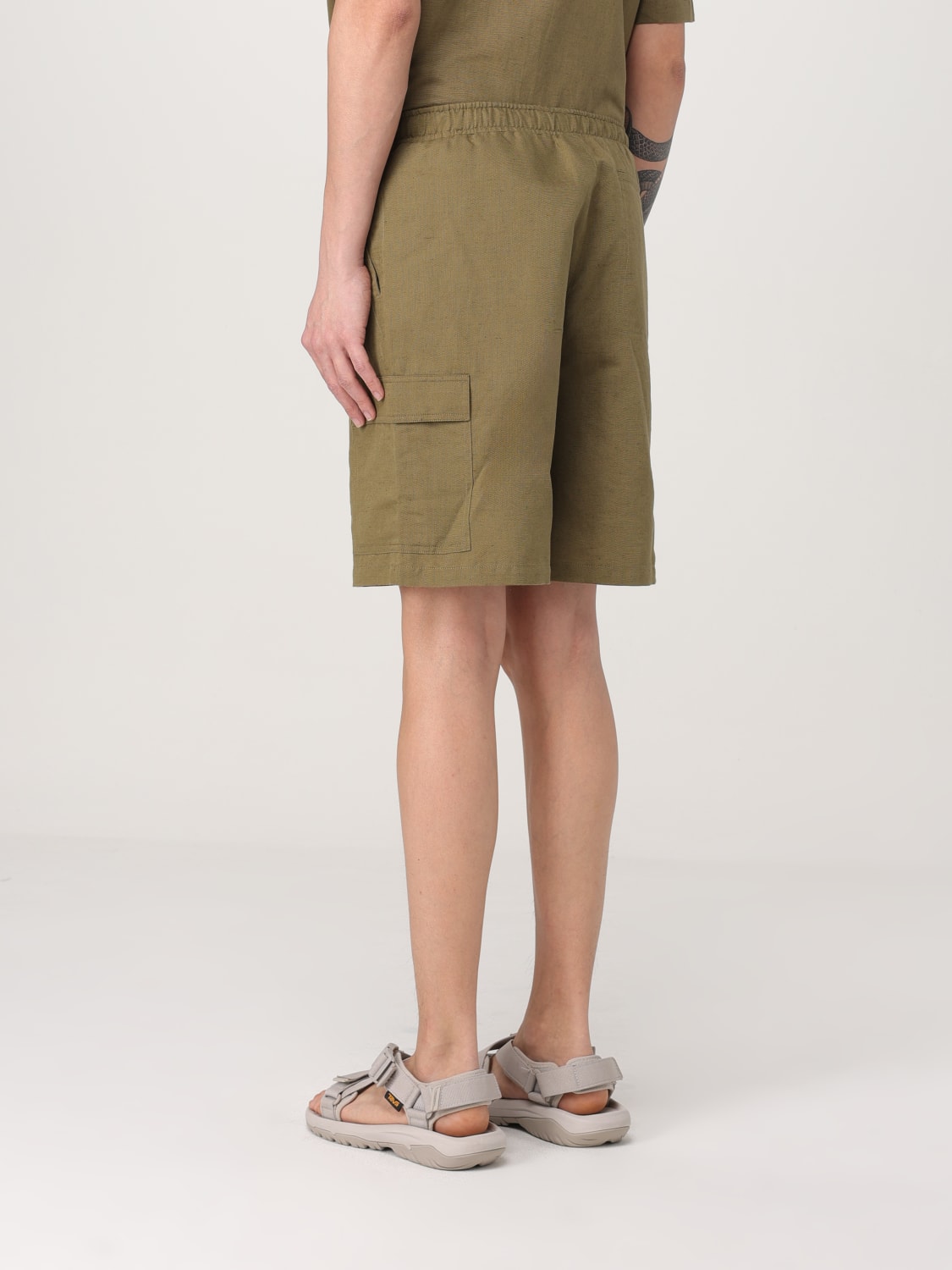 COLMAR 短裤: 短裤 男士 Colmar, 军绿色 - Img 3