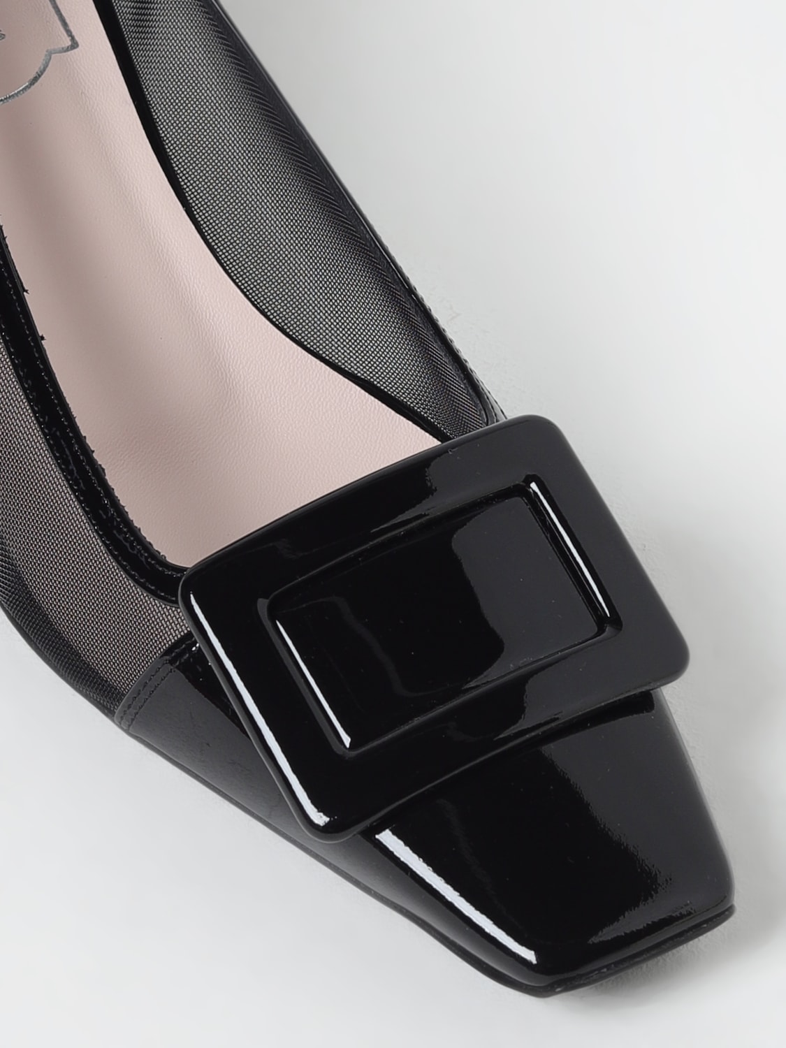 ROGER VIVIER DÉCOLLETÉ: Décolleté Belle Vivier Roger Vivier in vernice e nylon a rete , Nero - Img 4