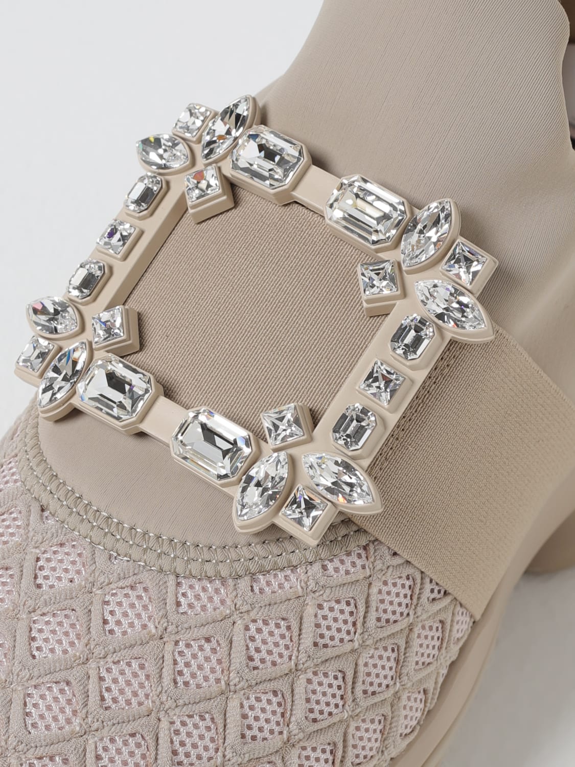 ROGER VIVIER SNEAKERS: Sneakers Viv' Run Roger Vivier in mesh e neoprene con fibbia gioiello , Naturale - Img 4