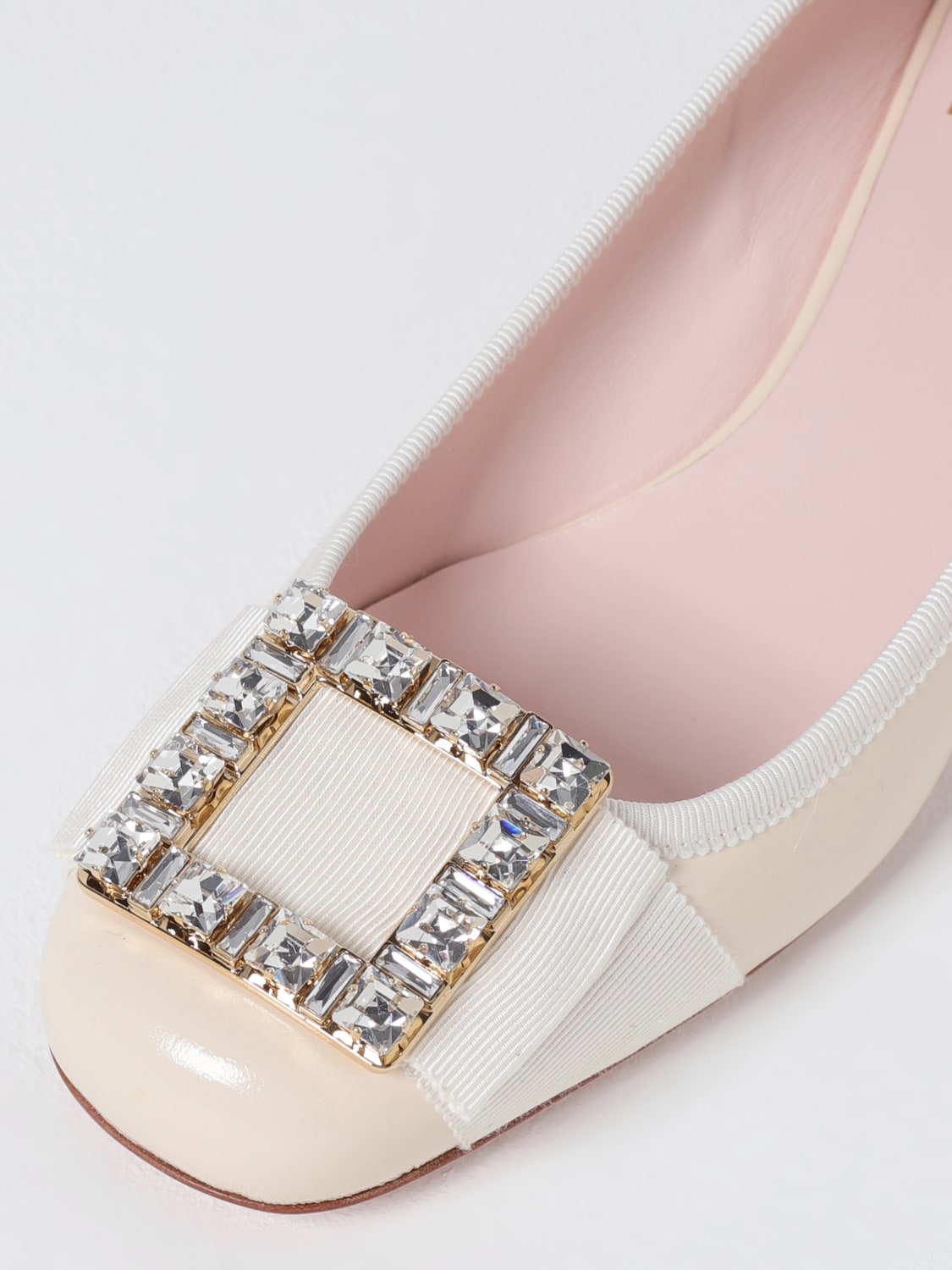 シューズ・サンダルその他 ROGER VIVIER Woman Pumps Yellow Cream RVW51935720TM6 C019 ROGER VIVIER: Shoes woman - Yellow Cream | Roger Vivier