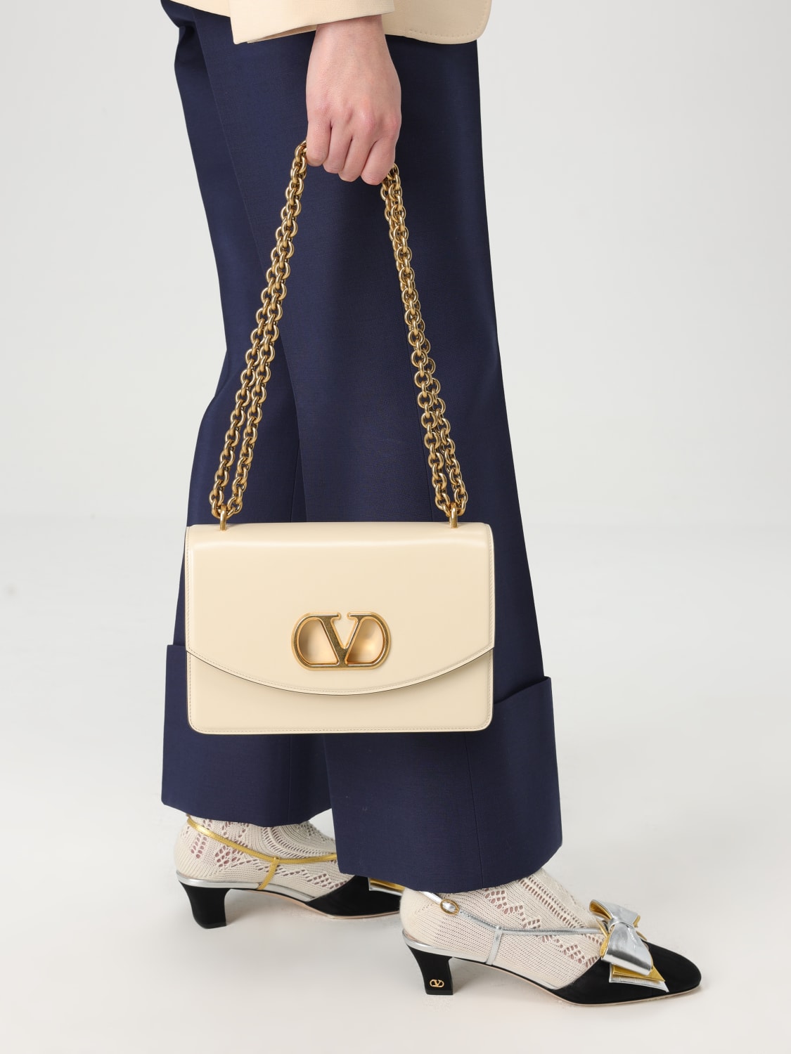 ショルダーバッグ・ポシェット VALENTINO Woman Shoulder bag Yellow Cream 6W2B0R16GCB REN VALENTINO GARAVANI: Shoulder bag woman - Yellow Cream