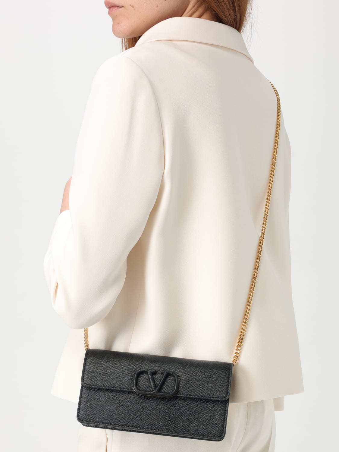 ショルダーバッグ・ポシェット VALENTINO GARAVANI Woman Shoulder bag Dark 6W2B0R14PTJ RFA VALENTINO GARAVANI: Shoulder bag woman - Black | Valentino