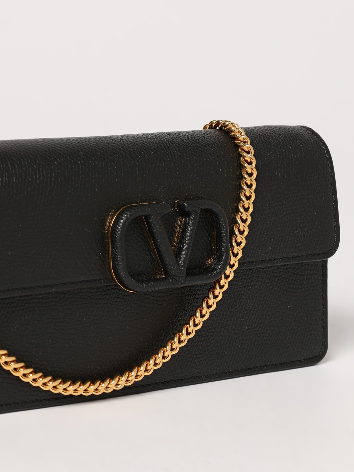 ショルダーバッグ・ポシェット VALENTINO GARAVANI Woman Shoulder bag Black 5W2P0S93PFX 0NO VALENTINO GARAVANI: Shoulder bag woman - Black | Valentino
