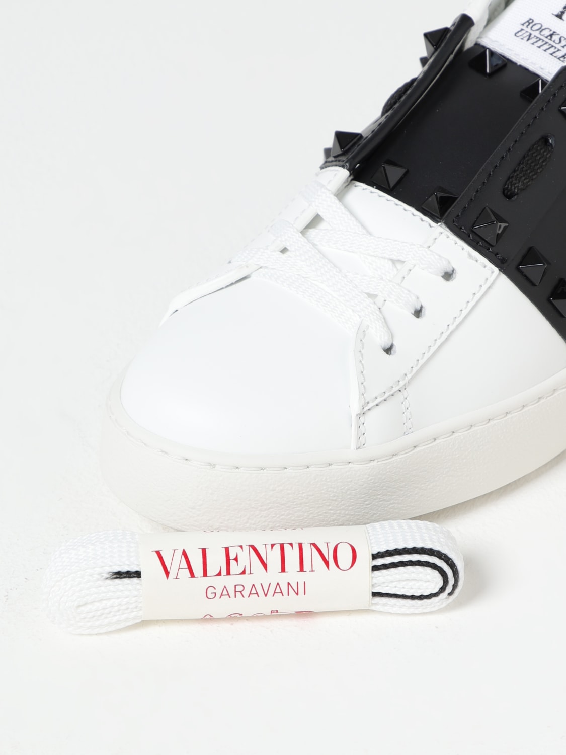 Valentino Garavani 6W2P0AI6QCERDV 関税送料込 VALENTINO GARAVANI: Sneakers woman - White | Valentino