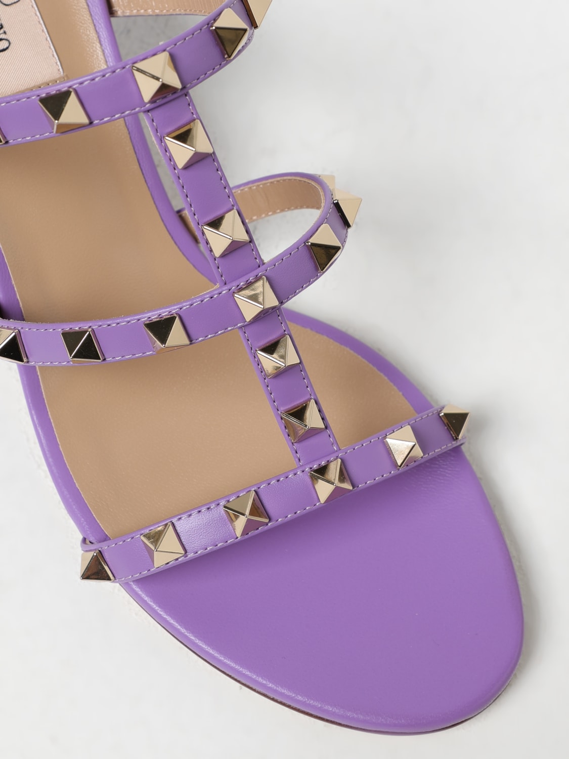 シューズ・サンダルその他 VALENTINO GARAVANI Woman Heeled sandals Lilac 6W2S0C47VOD VALENTINO GARAVANI: Shoes woman - Lilac | Valentino Garavani