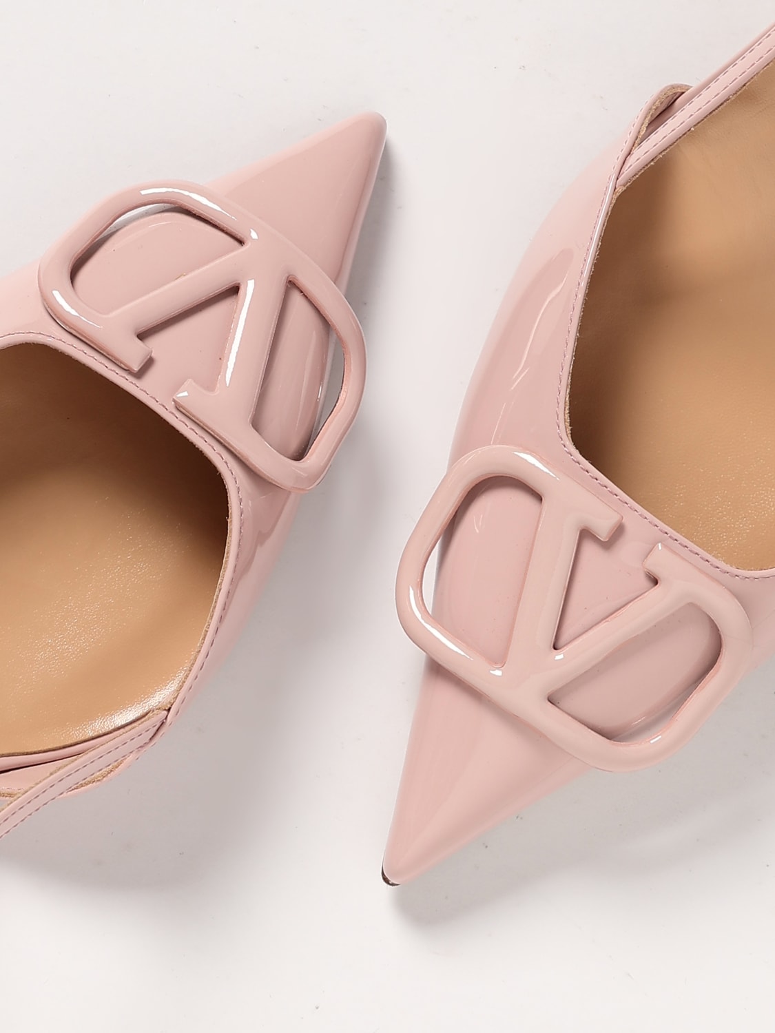 シューズ・サンダルその他 VALENTINO GARAVANI Woman Pumps Pink 6W2S0R01TMK W34 VALENTINO GARAVANI: Shoes woman - Pink | Valentino Garavani