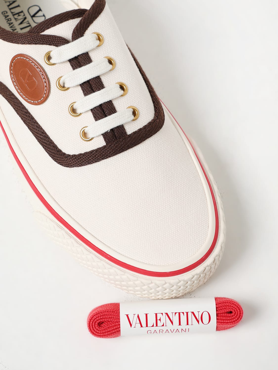 VALENTINO｜SNEAKERS (6Y2S0J87 YGT R2T / 6Y2S0J87 YGT R2T VALENTINO GARAVANI: Sneakers men - White | Valentino