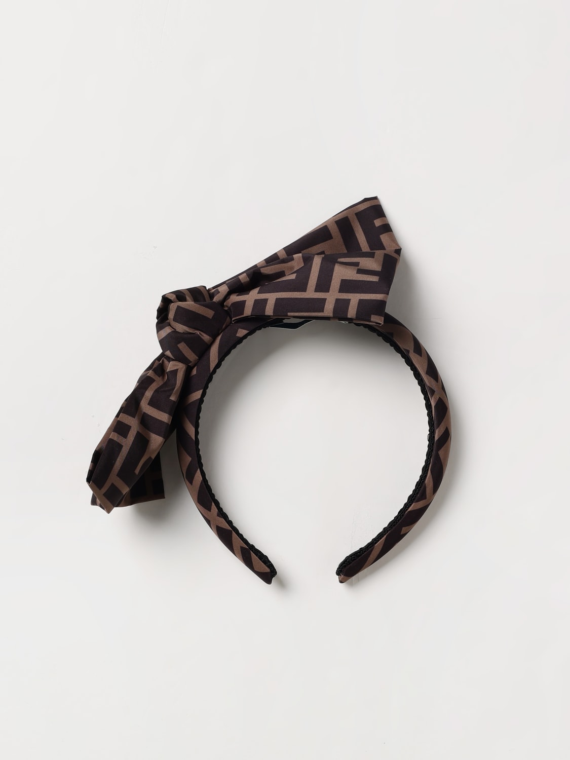 FENDI ヘアクリップ