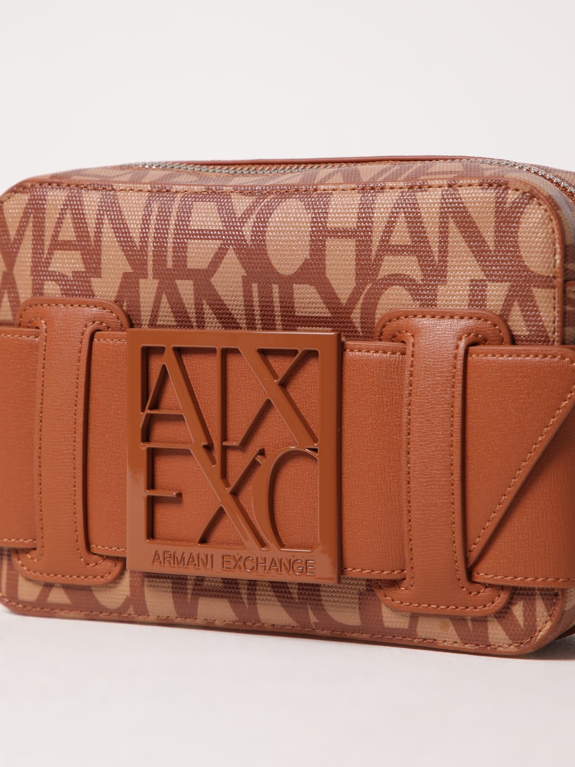 ARMANI EXCHANGE BORSA MINI: Borsa Armani Exchange in cotone spalmato con logo all over , Cuoio - Img 3