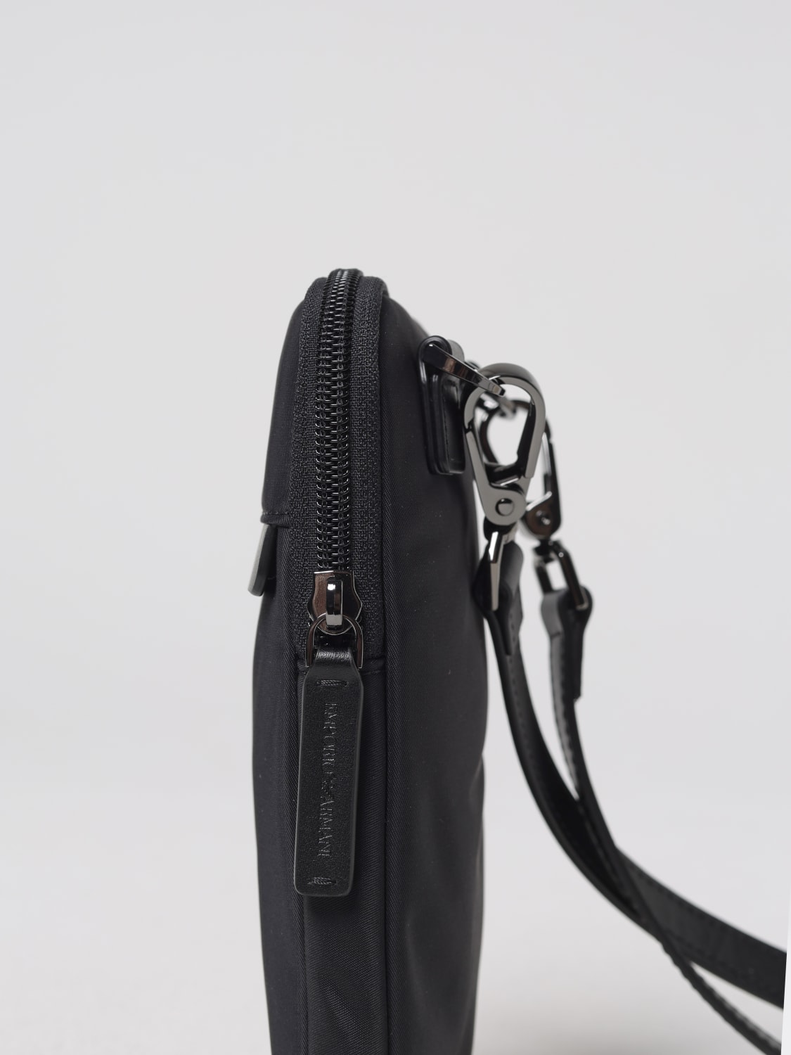 ショルダーバッグ EMPORIO ARMANI Men Shoulder bag Black EM001809AF13454 UC001 EMPORIO ARMANI: Bags men - Black | Emporio Armani shoulder