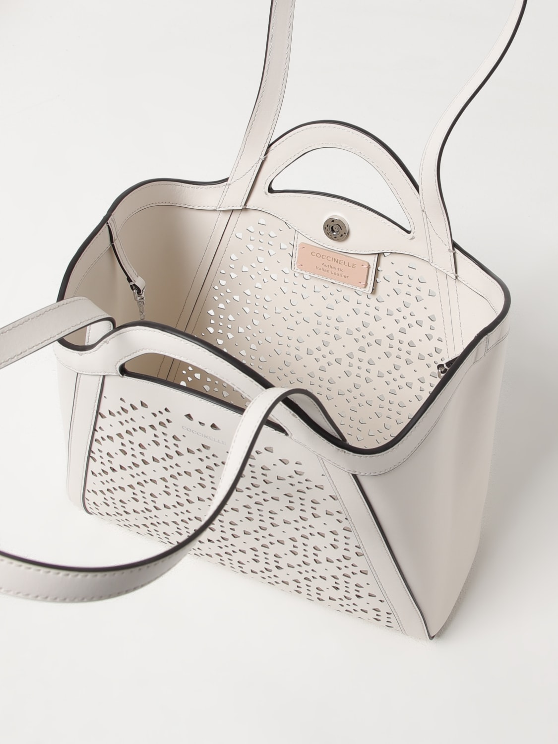 ハンドバッグ COCCINELLE Woman Handbag White E1RBF180201 H14 ハンドバッグ COCCINELLE Woman Handbag White E1RBF180201 H14
