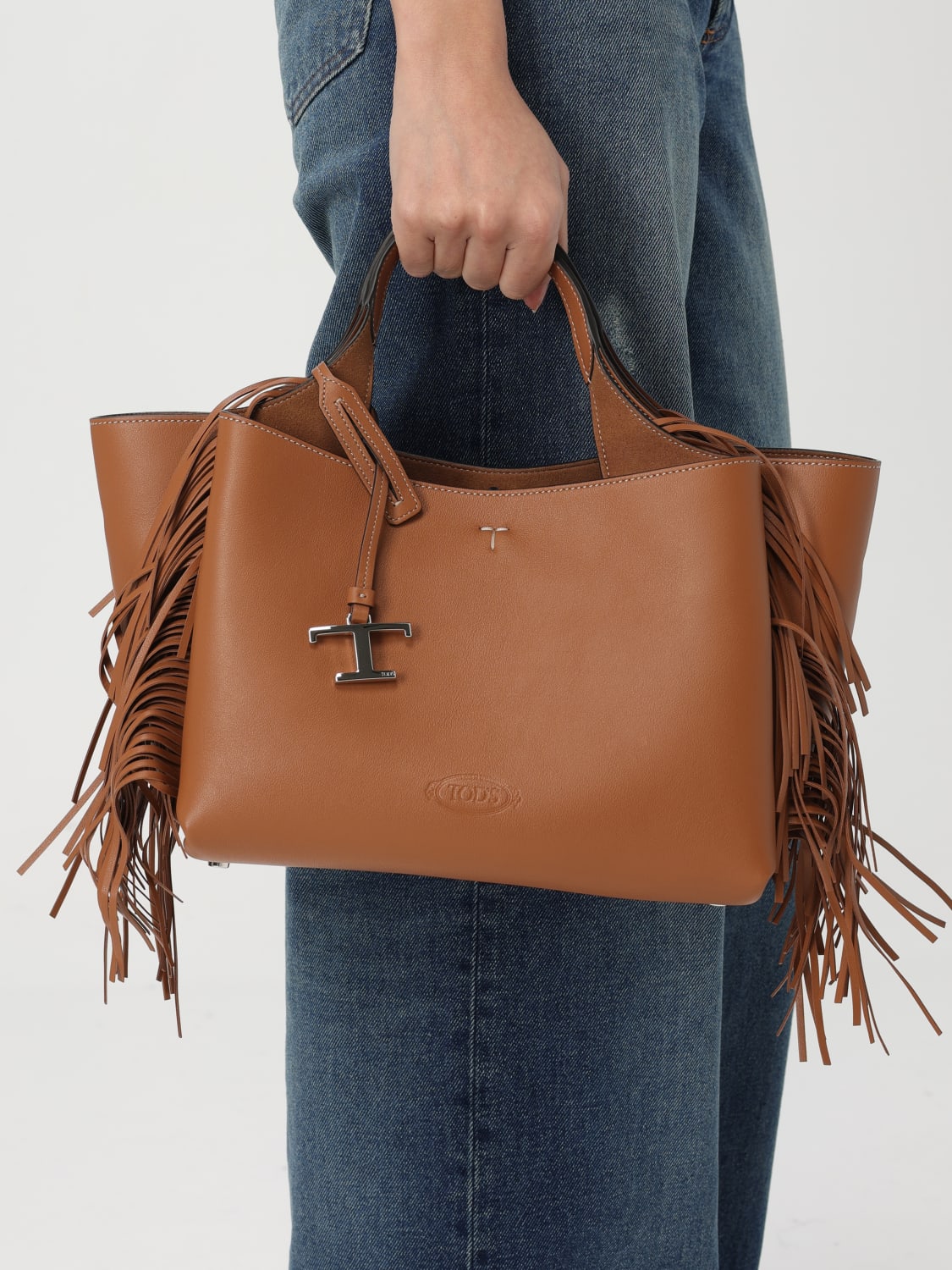 ハンドバッグ TOD'S Woman Handbag Leather XBWAPAFL1F0XEA S410 TOD'S: Shoulder bag woman - Leather | Tod's handbag