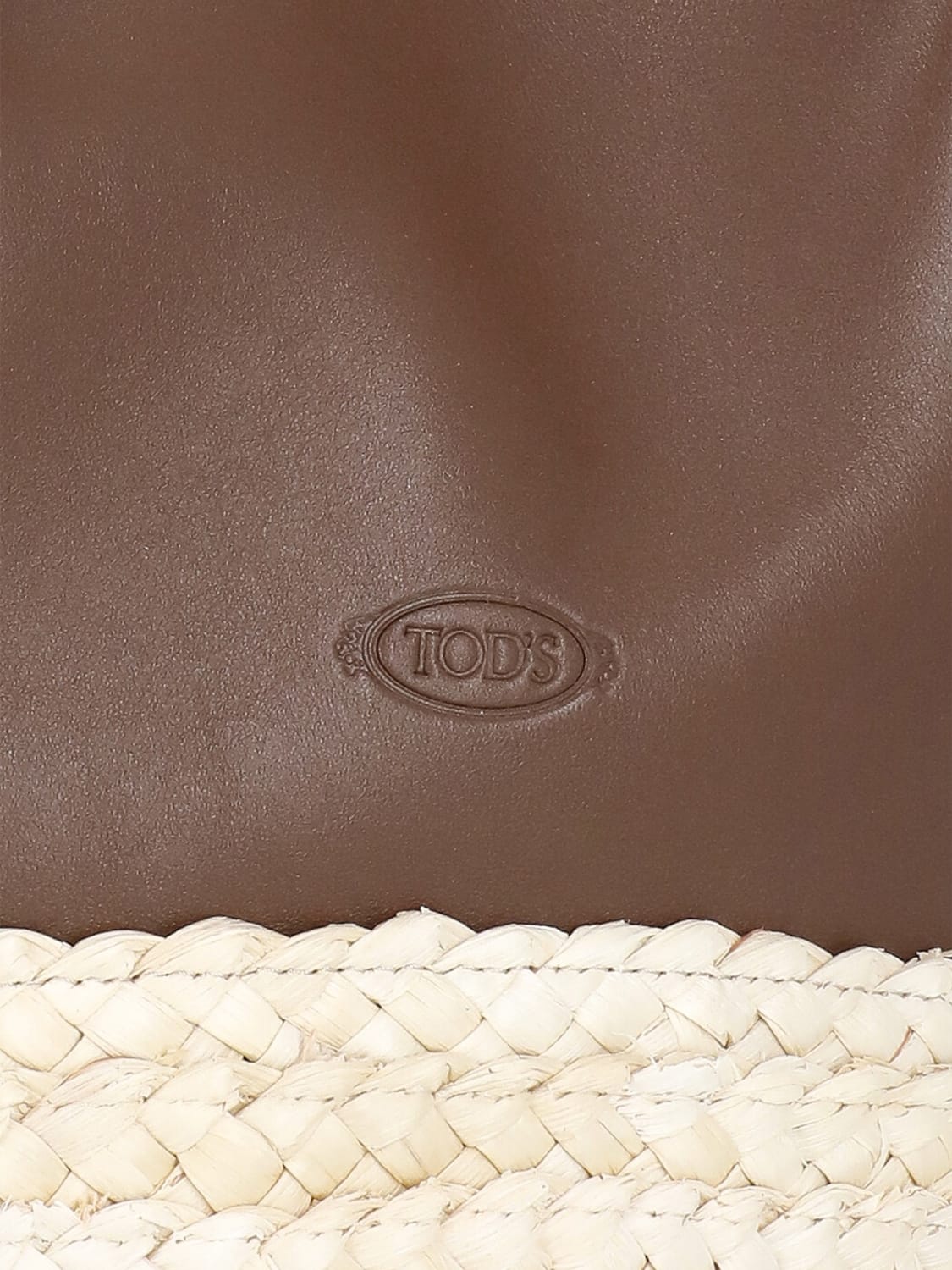 TOD'S Woman Shoulder bag Brown XBWBUXA0300UBY ZZG2