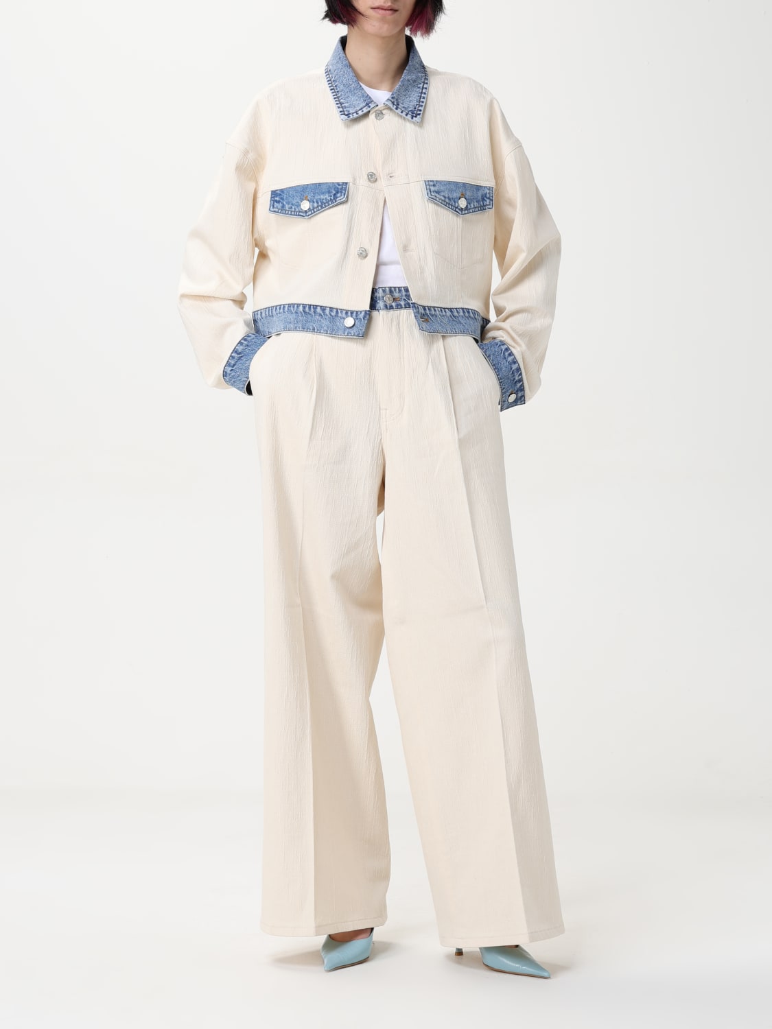 ジャケット MOSCHINO JEANS Woman Jacket Beige 05093717 1463 MOSCHINO JEANS: women's jacket - Beige | Moschino Jeans