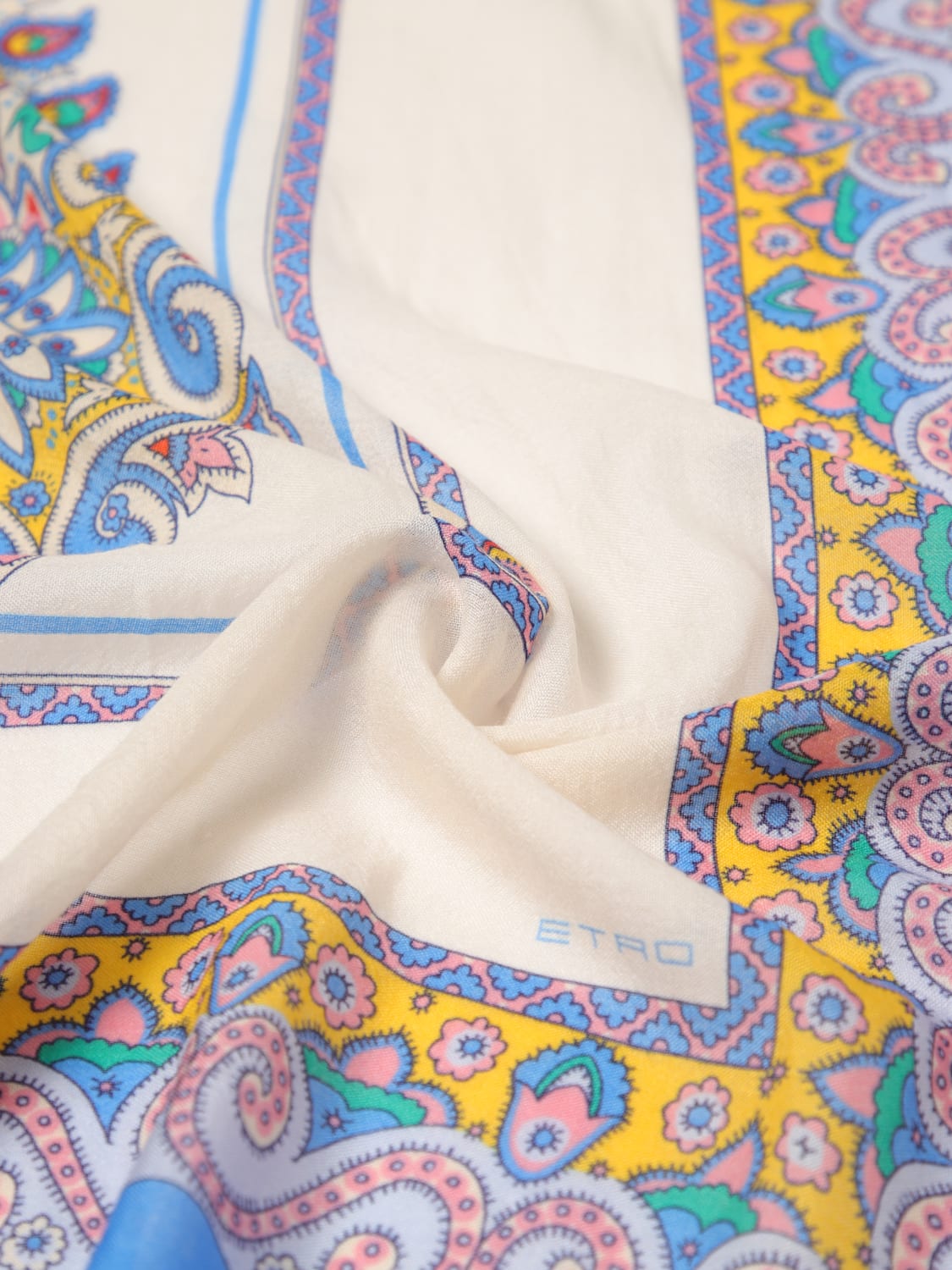 スカーフ ETRO Woman Neck scarf Gnawed Blue WATA0010AK634 X0800 ETRO: Neck scarf woman - Gnawed Blue | Etro neck scarf