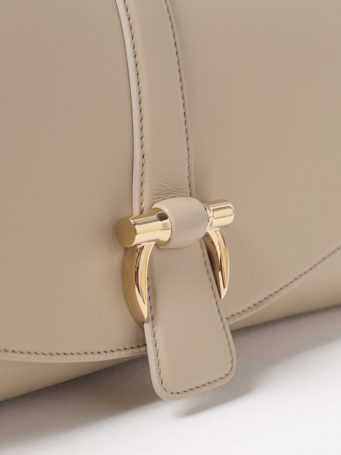 FERRAGAMO SHOULDER BAG: Shoulder bag woman Ferragamo, Beige - Img 4