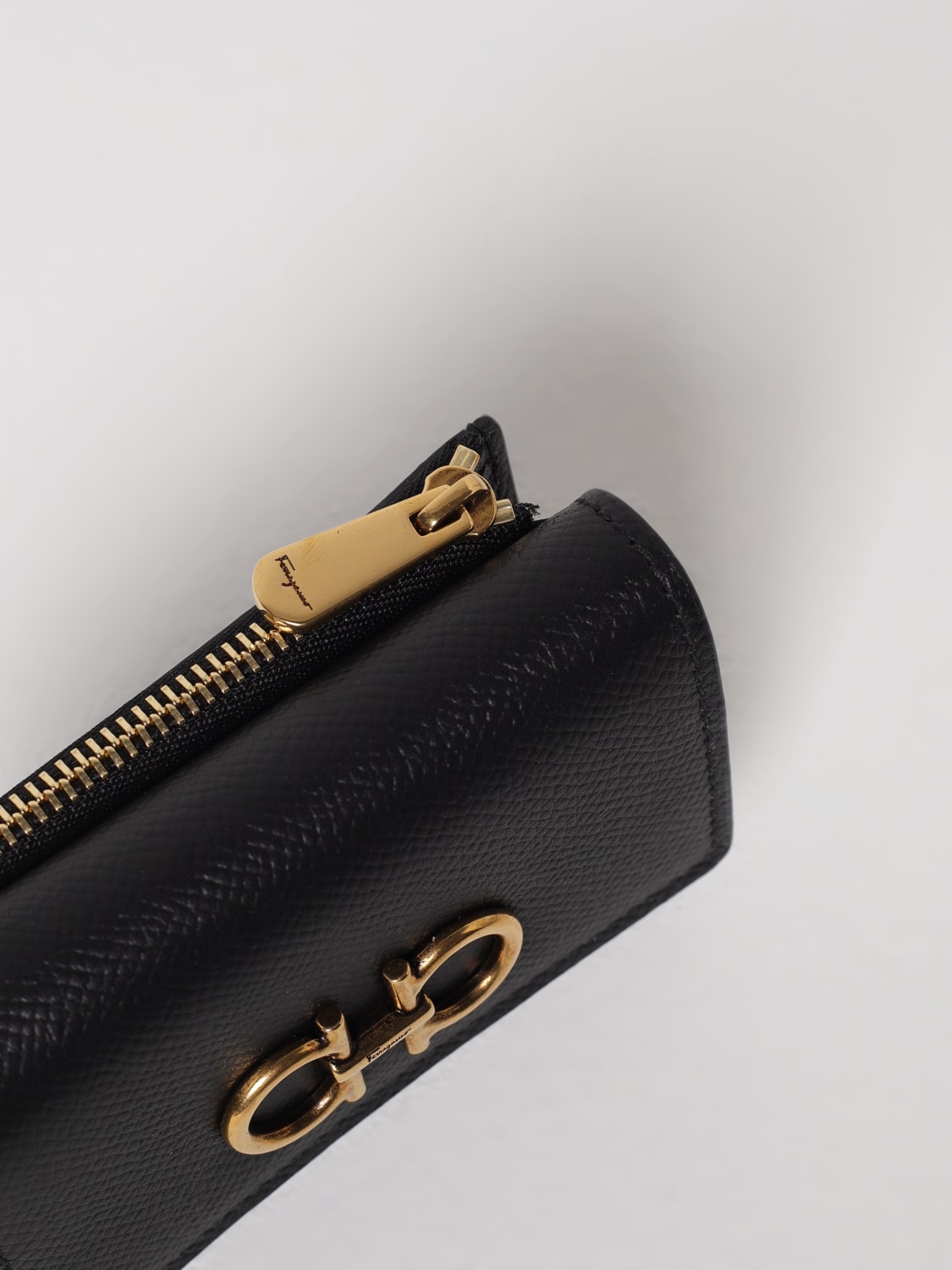 財布・小物その他 FERRAGAMO Woman Wallet Black 220862 779894 NERO FERRAGAMO：財布 レディース - ブラック | GIGLIO.COMオンライン