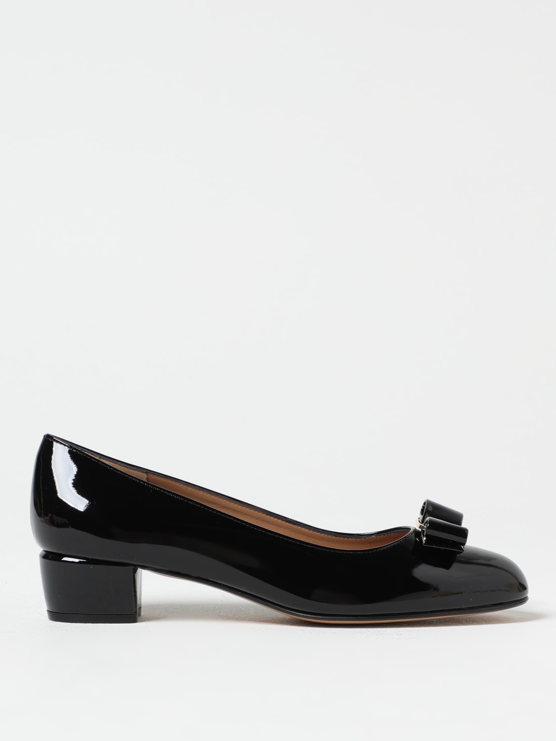 Ferragamo PUMPS&HEELS WOMAN EDMEA R FERRAGAMO: Shoes woman - Black | Ferragamo pumps 01B221