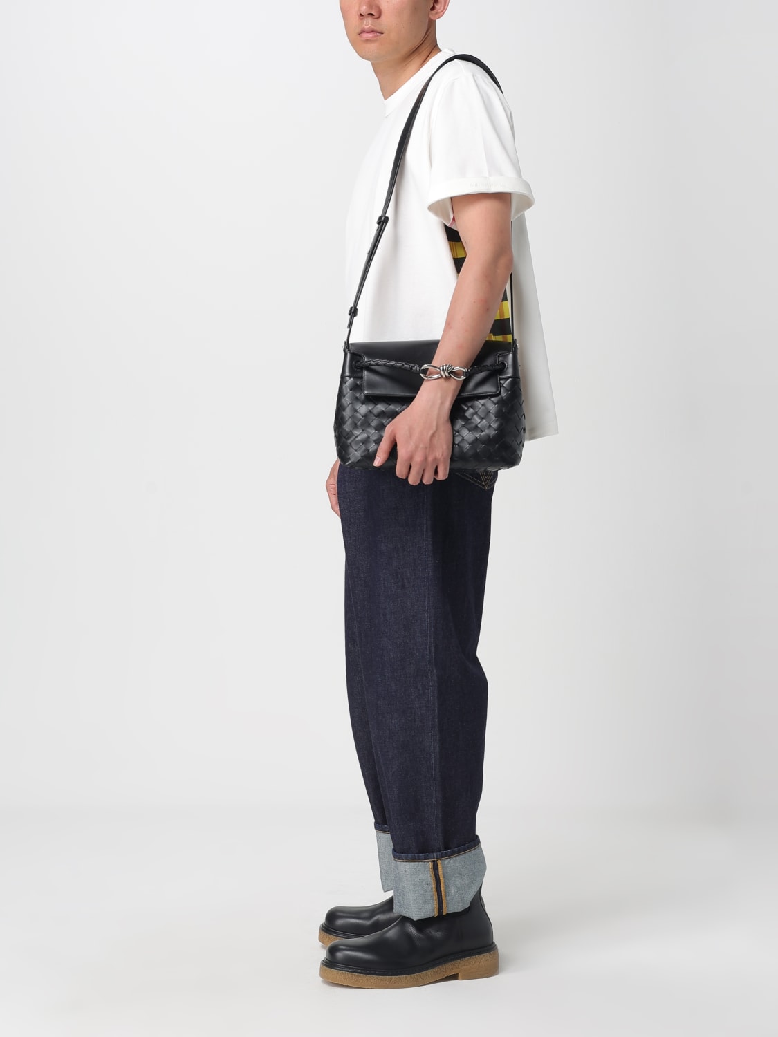 BOTTEGA VENETA BORSA A TRACOLLA: Borsa Messenger Andiamo Bottega Veneta in pelle intrecciata, Nero - Img 2