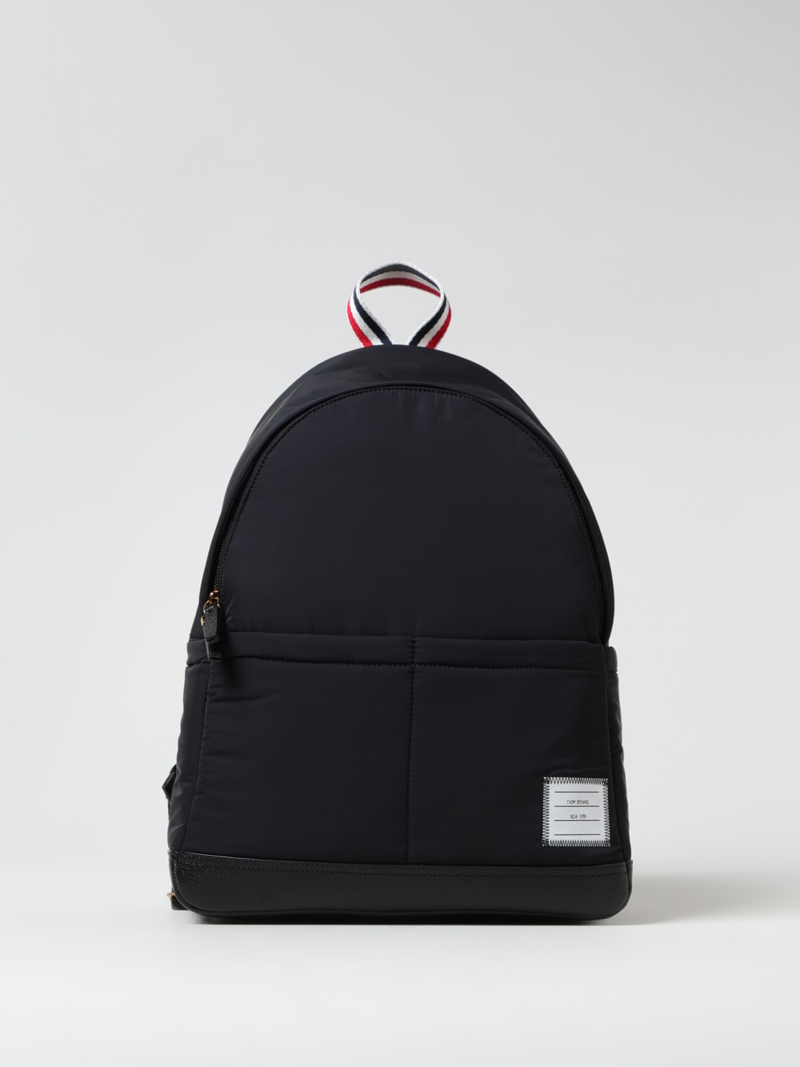 THOM BROWNE ブラックリュック THOM BROWNE（トムブラウン）の「THOM BROWNE Backpacks & Fanny