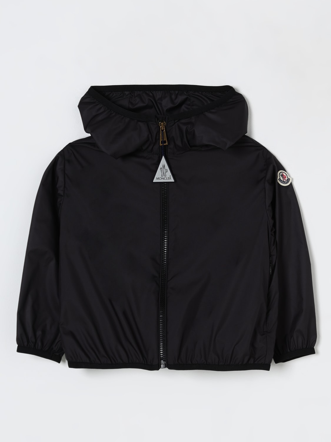 MONCLER フード付きブラックダウンジャケット