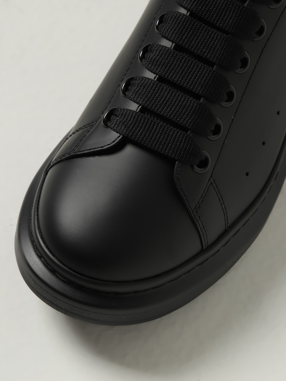 MCQUEEN SNEAKERS: Sneakers men McQueen, Black - Img 4
