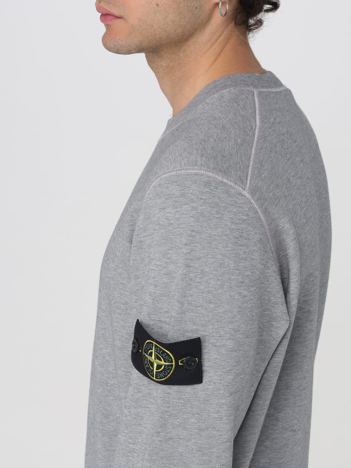 STONE ISLAND：スウェットシャツ メンズ - グレー 2 | GIGLIO