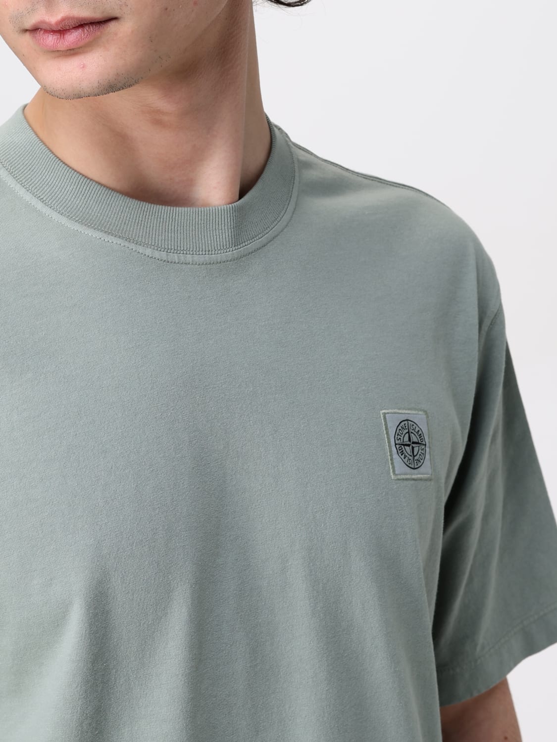 Tシャツ・カットソー STONE  Men T-shirt Sage 2100034S0115 V0055 STONE ISLAND: T-shirt men - Sage | Stone Island t-shirt