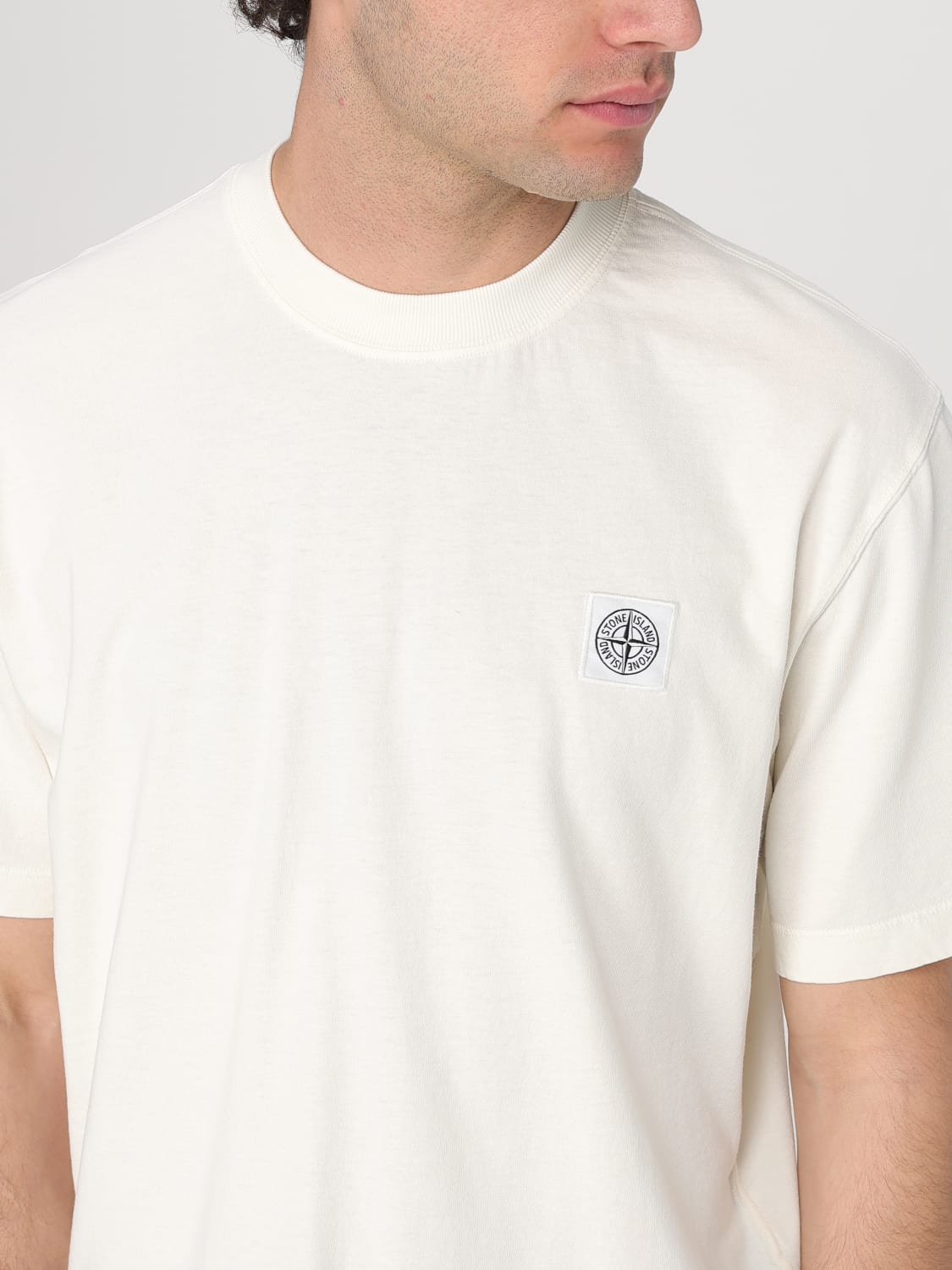 Tシャツ・カットソー STONE  Men T-shirt Ivory 2100034S0115 V0093 STONE ISLAND: T-shirt men - Ivory | Stone Island t-shirt