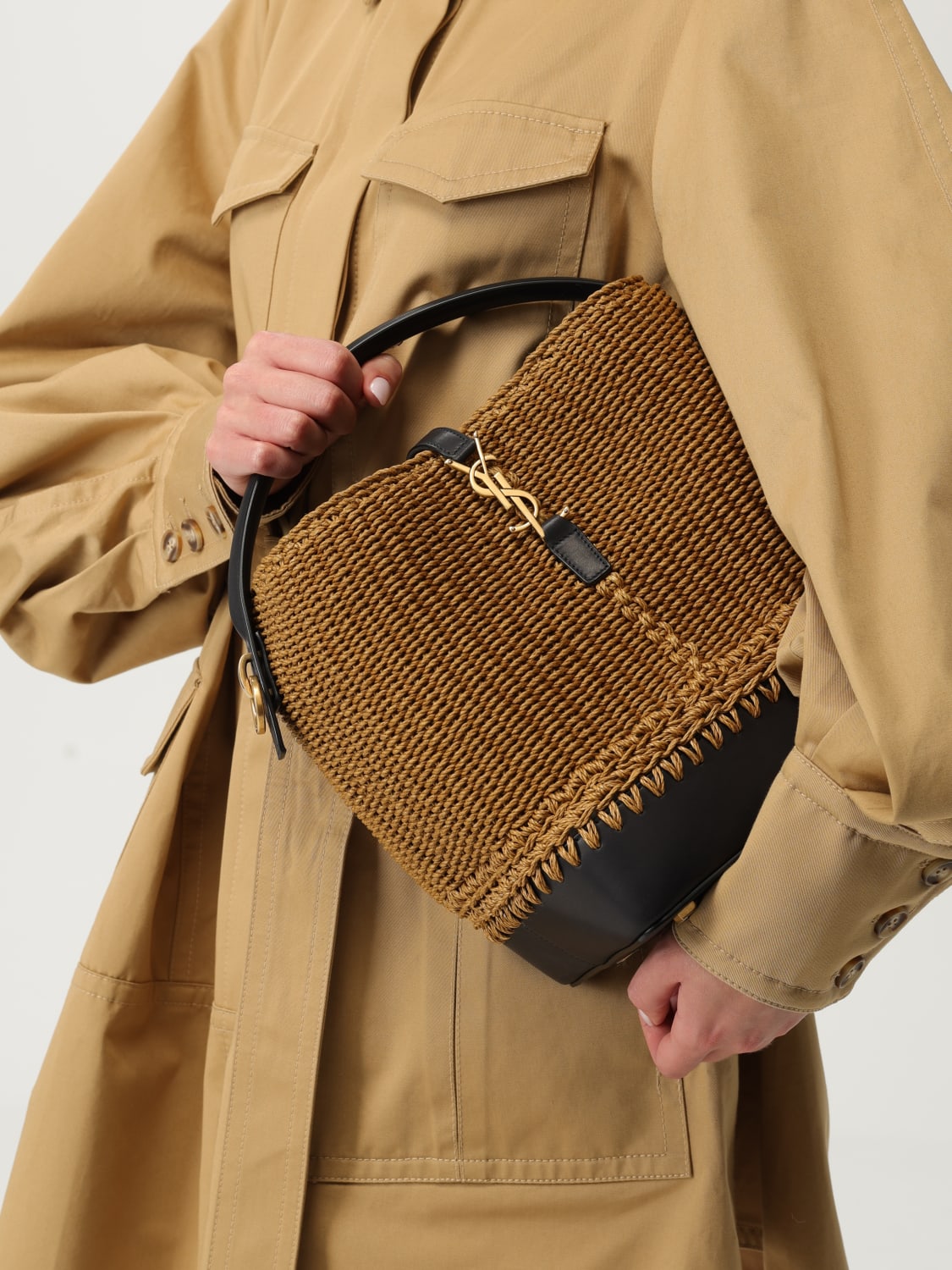 ショルダーバッグ・ポシェット SAINT LAURENT Woman Shoulder bag Camel 773991FAEBN 2220 SAINT LAURENT: Shoulder bag woman - Camel | Saint Laurent