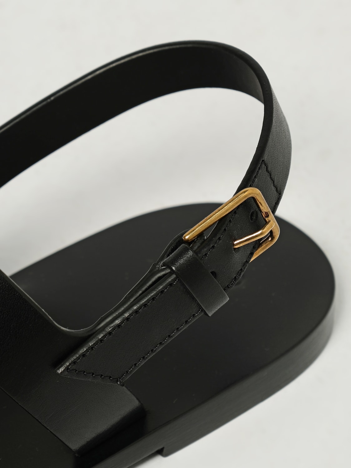 サンダル SAINT LAURENT Men Sandals Black 818108DWEDD 1000 SAINT LAURENT: Shoes men - Black | Saint Laurent sandals
