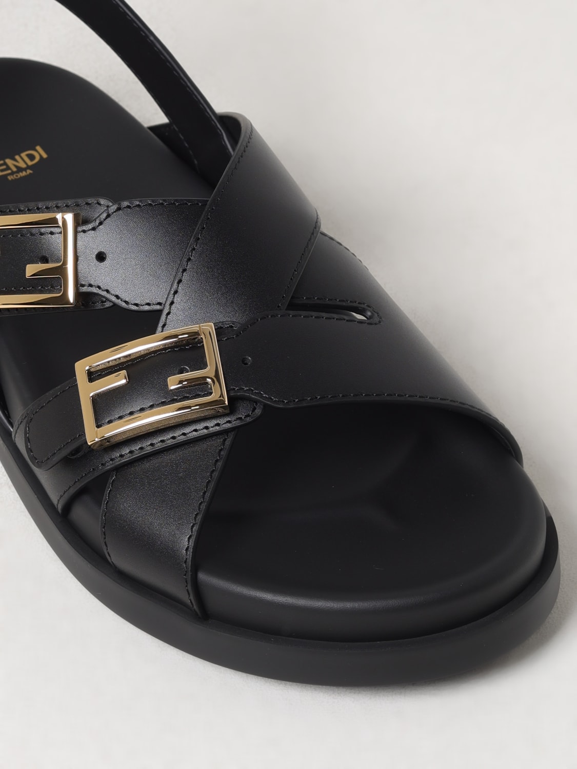 シューズ・サンダルその他 FENDI Woman Flat sandals Black 8X8647NA7 F0QA1 FENDI: Shoes woman - Black | Fendi flat sandals 8X8647NA7