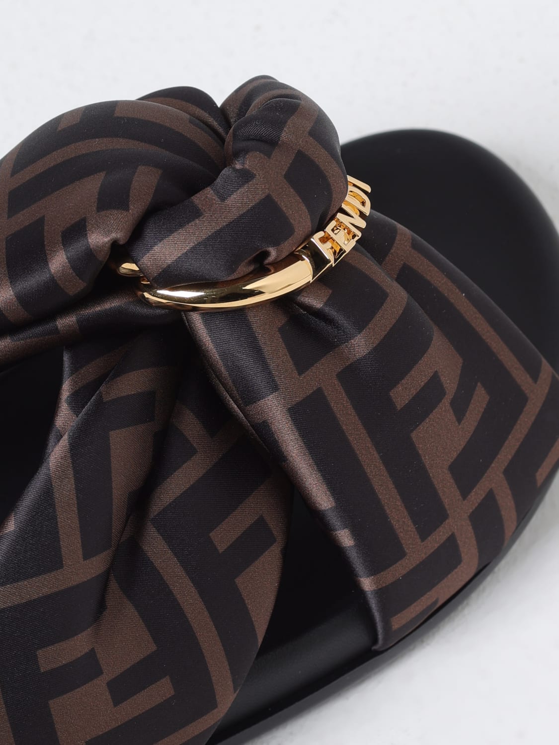 シューズ・サンダルその他 FENDI Woman Flat sandals Tobacco 8X8645AE7S F0R7V FENDI: Shoes woman - Tobacco | Fendi flat sandals 8X8645AE7S