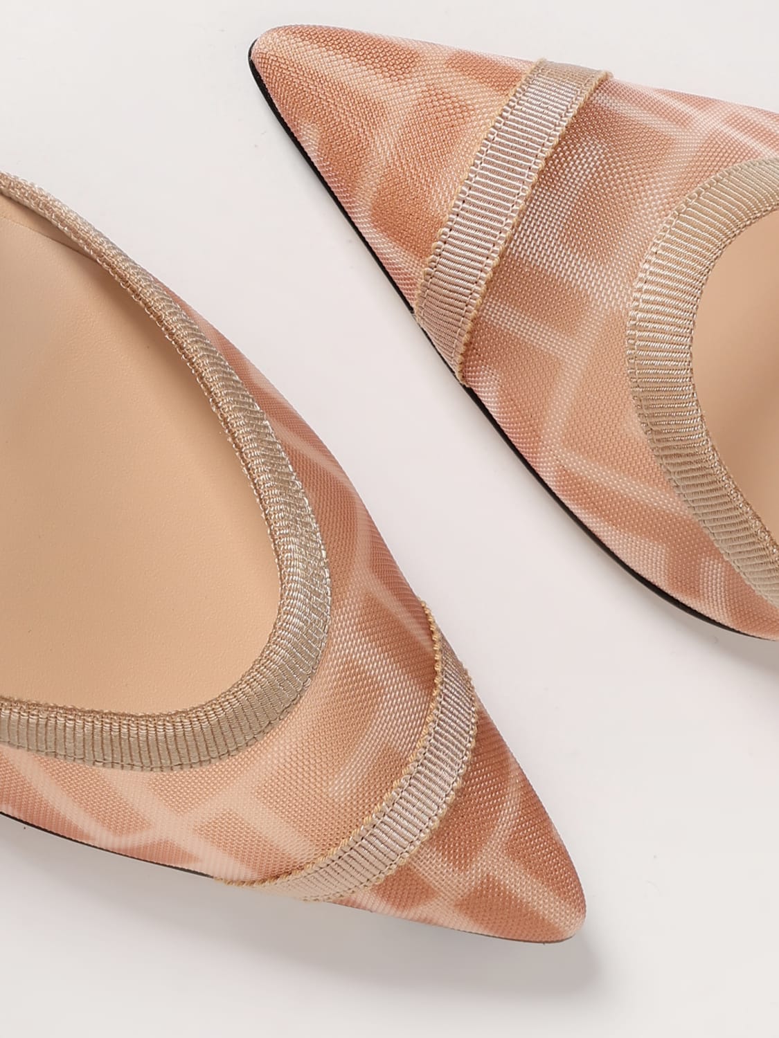 シューズ・サンダルその他 FENDI Woman Pumps Blush Pink 8J8589 AQ6U F1R8N FENDI: Shoes woman - Blush Pink | Fendi pumps 8J8589 AQ6U
