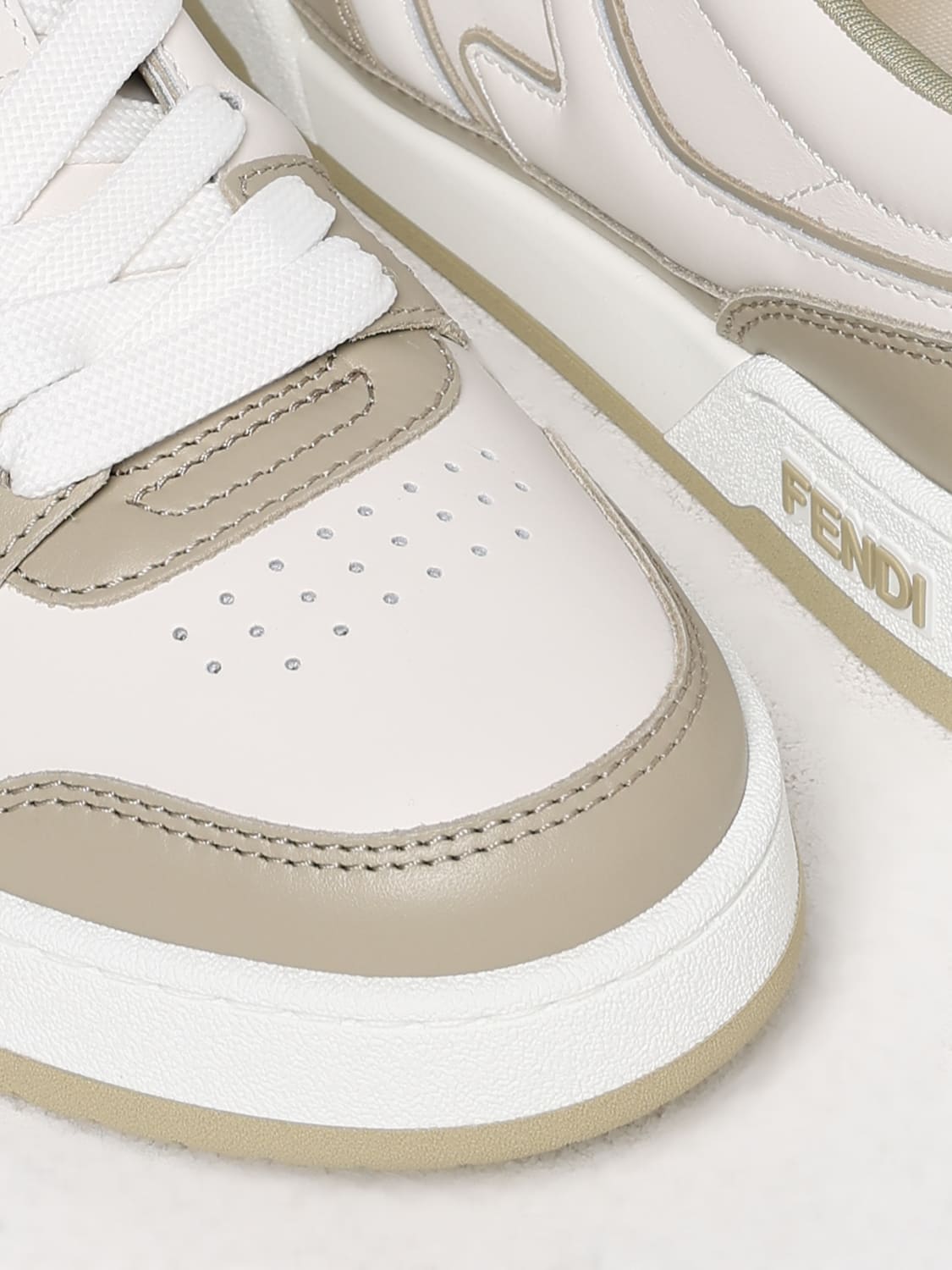 スニーカー FENDI Men Sneakers Sage 7E1643AOMN F1RT4 FENDI: Sneakers men - Sage | Fendi sneakers 7E1643AOMN