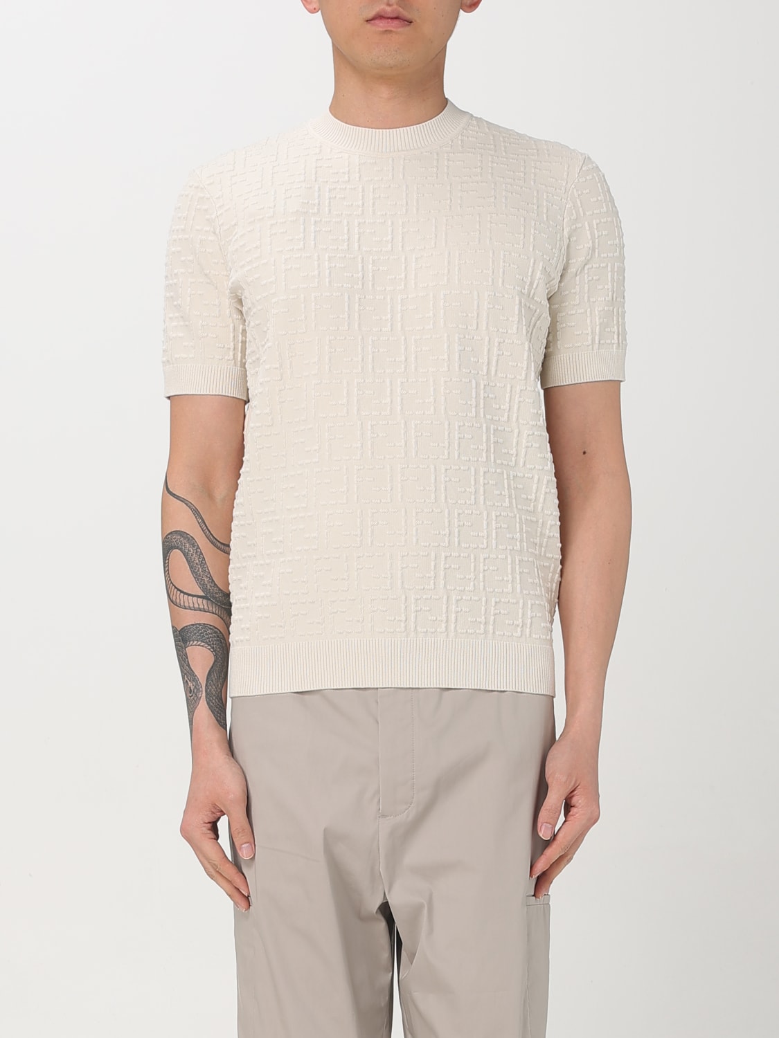 Tシャツ・カットソー FENDI Men T-shirt Butter FZX051AU7O F1BJD FENDI: crewneck cotton t-shirt - Butter | Fendi t-shirt